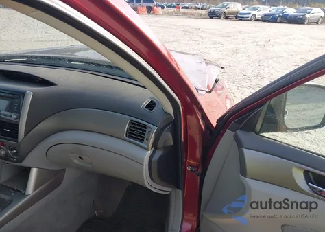 2010 Subaru Forester 2.5X Premium из США, поврежденный, VIN JF2SH6CC8AH791974